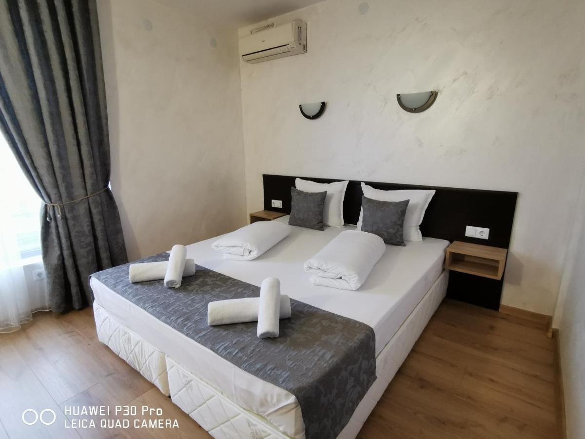 Hotel Swiss Shumen Exterior photo